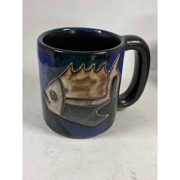 Mara Stoneware Fish Mug 16oz - Picture 2 of 5